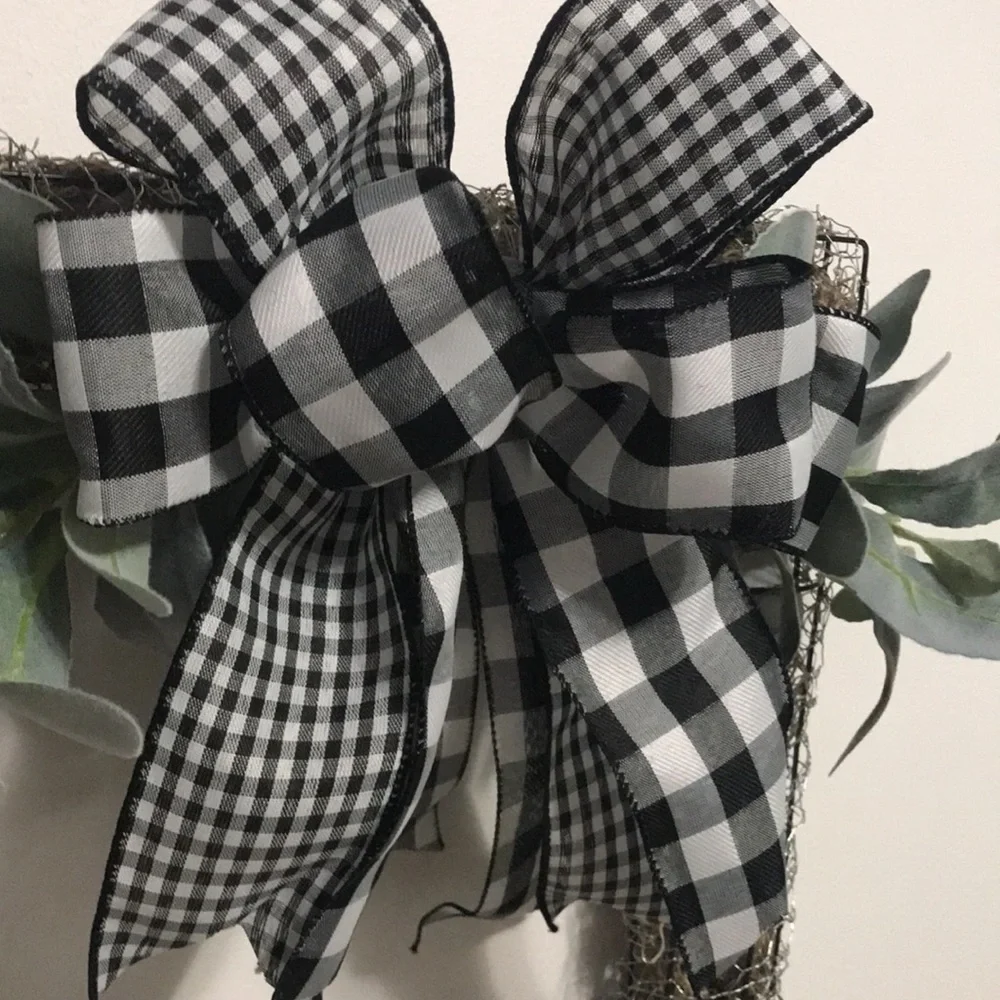 Handcrafted Square Farmhouse Egg Wreath - Picture 2 of 4